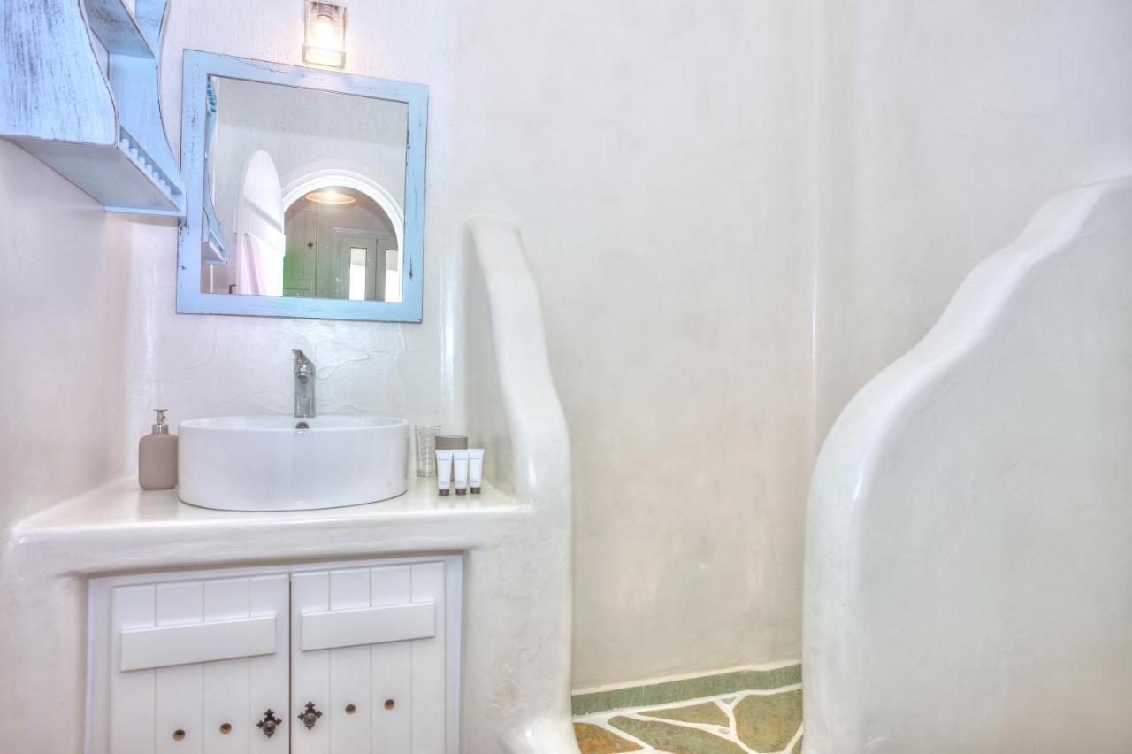 Aspra Chomata Villas Каристос Екстериор снимка