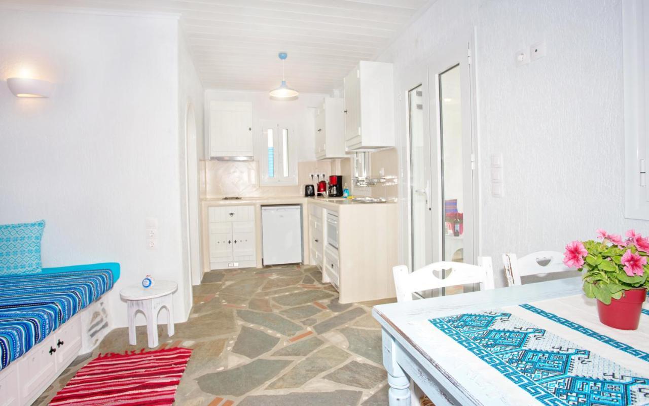 Aspra Chomata Villas Каристос Екстериор снимка